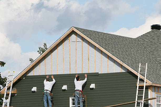 Professional Siding Installation technician working in Mahaffey, PA